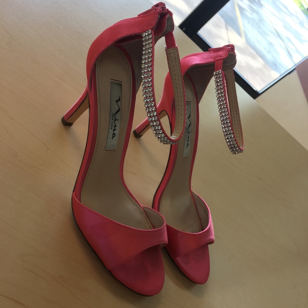 Pink heels - Picture 4 of 6